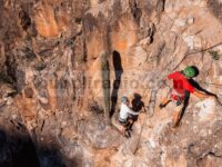 Cobalah petualangan pendakian via ferrata