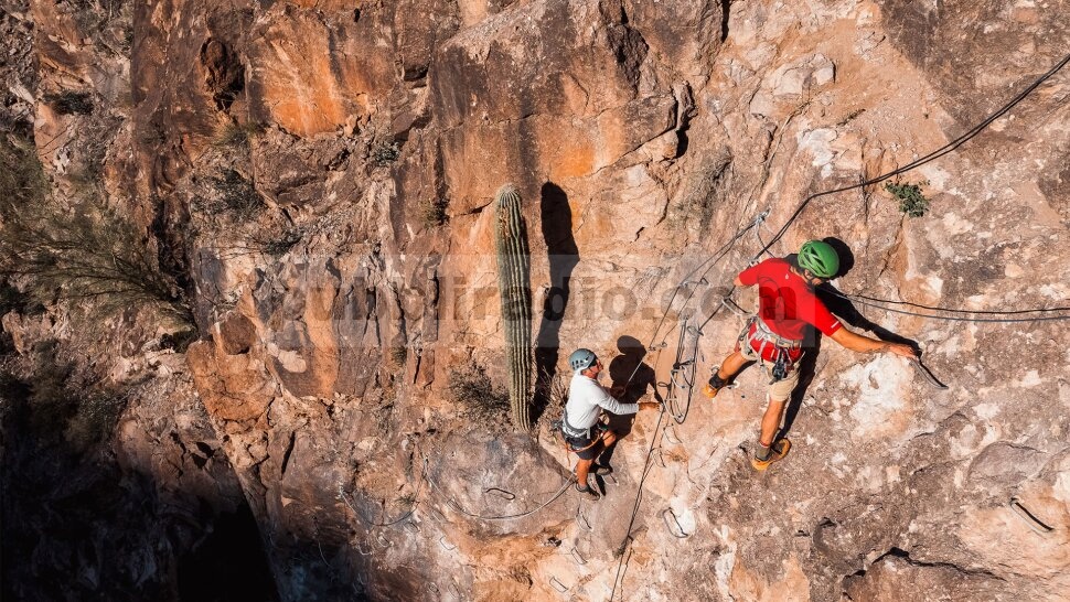 Cobalah petualangan pendakian via ferrata