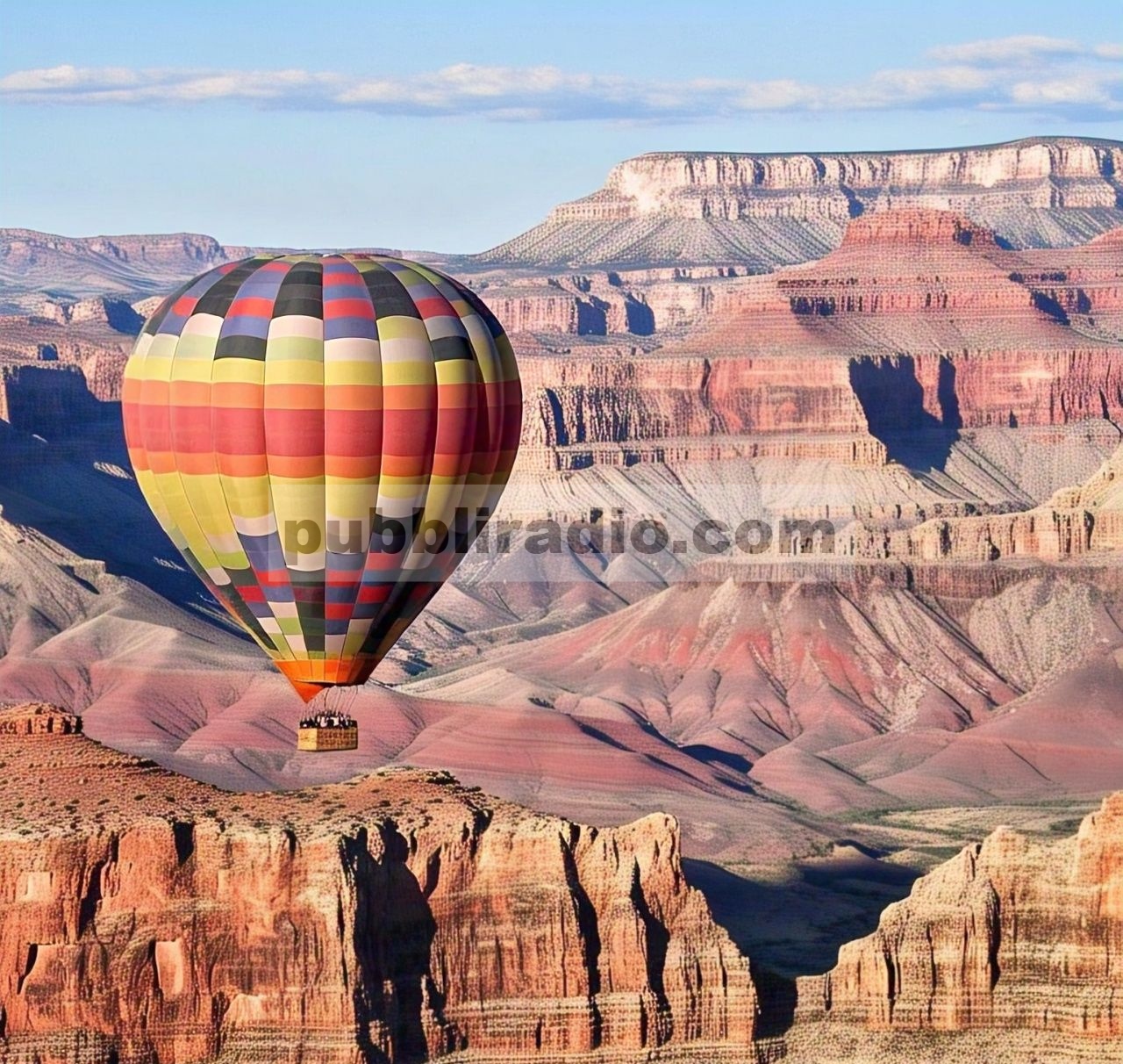 Melayang di atas Grand Canyon